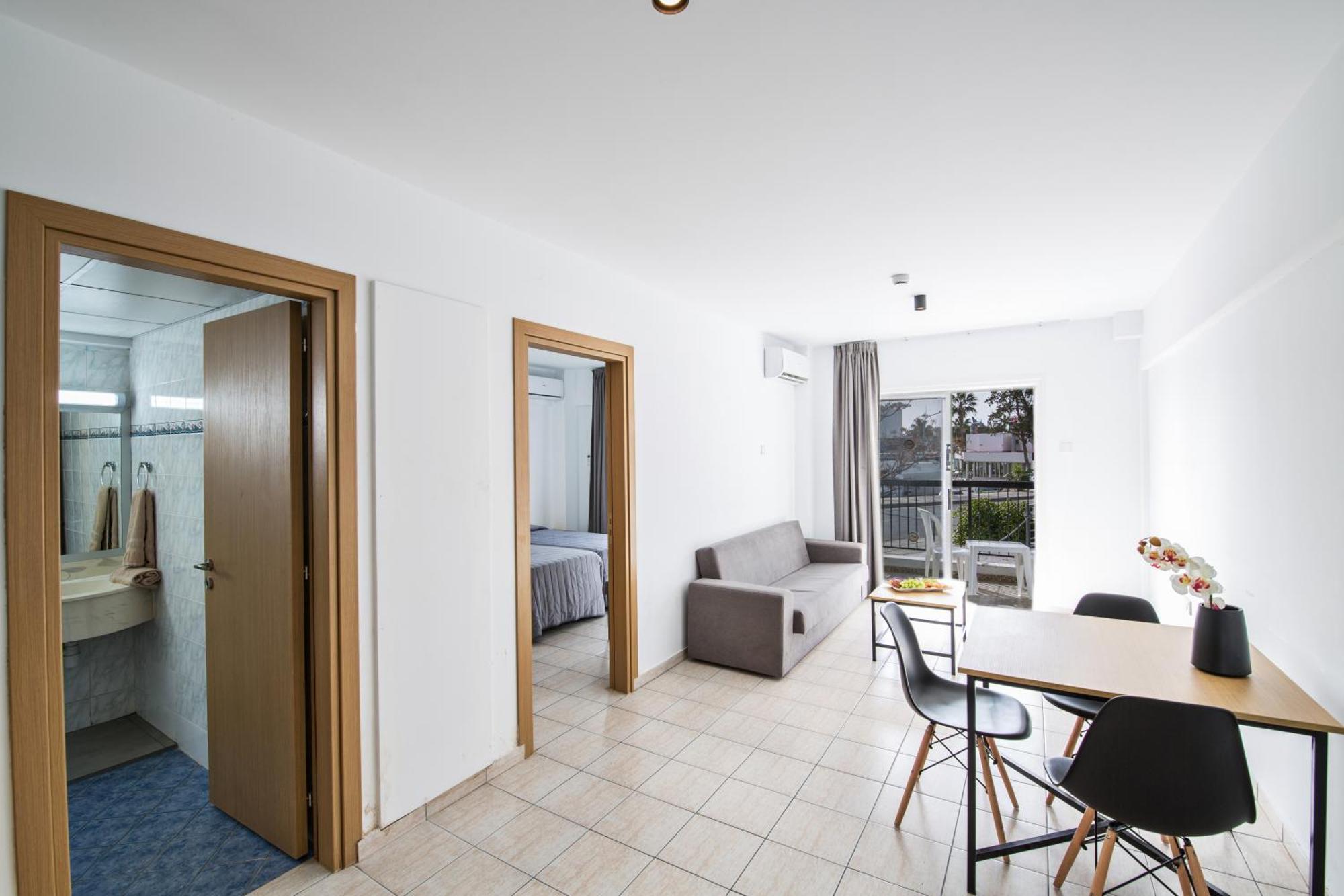 Hotel de apartamente Anthea 3*